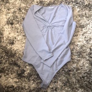 A & F Long Sleeve Seamless V Hardware Bodysuit - L